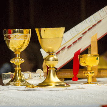Why Do We Mix Water with Wine During Mass? 